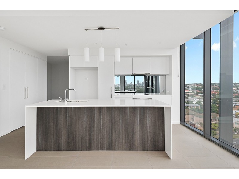 30701/300 Old Cleveland rd, Coorparoo QLD 4151