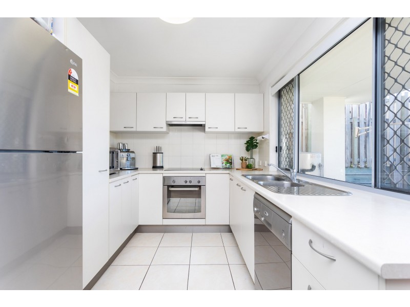 6/110 Lexey Crescent, Wakerley QLD 4154