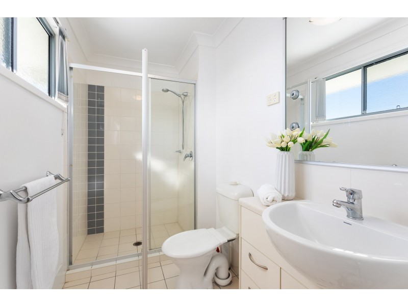 6/110 Lexey Crescent, Wakerley QLD 4154