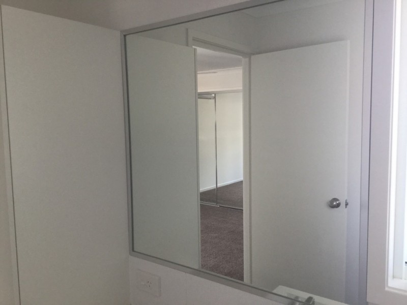 2/75 Gordon Rd, Redland Bay QLD 4165