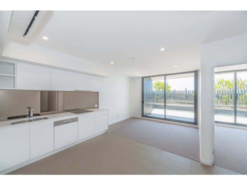 20403/300 Old Cleveland Rd, Coorparoo QLD 4151