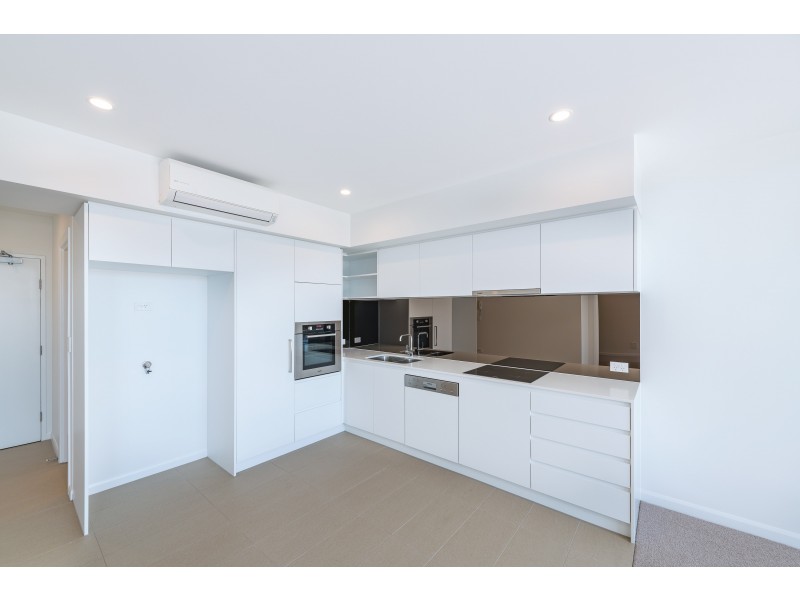 20403/300 Old Cleveland Rd, Coorparoo QLD 4151