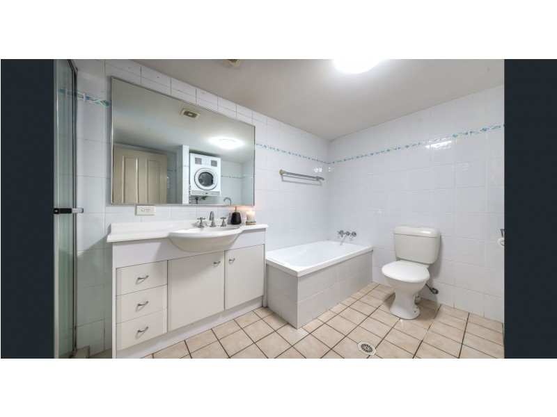 99/88-98 Limetree Parade, Runaway Bay QLD 4216