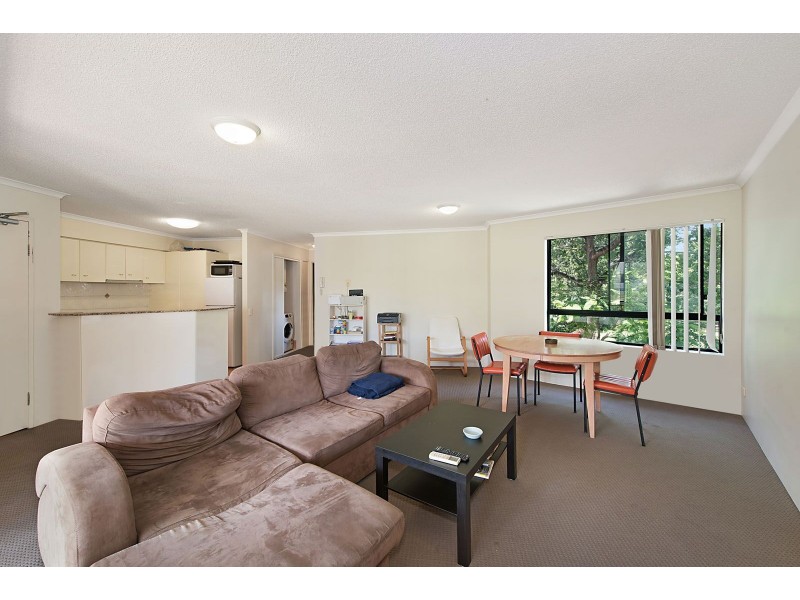 51/55 Harries Road, Coorparoo QLD 4151