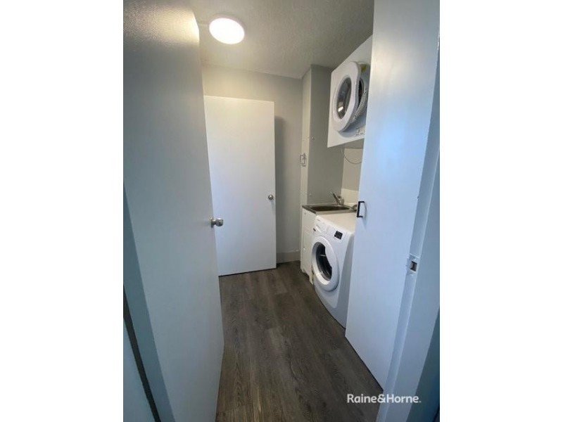 10/72 Marine Parade, Southport QLD 4215