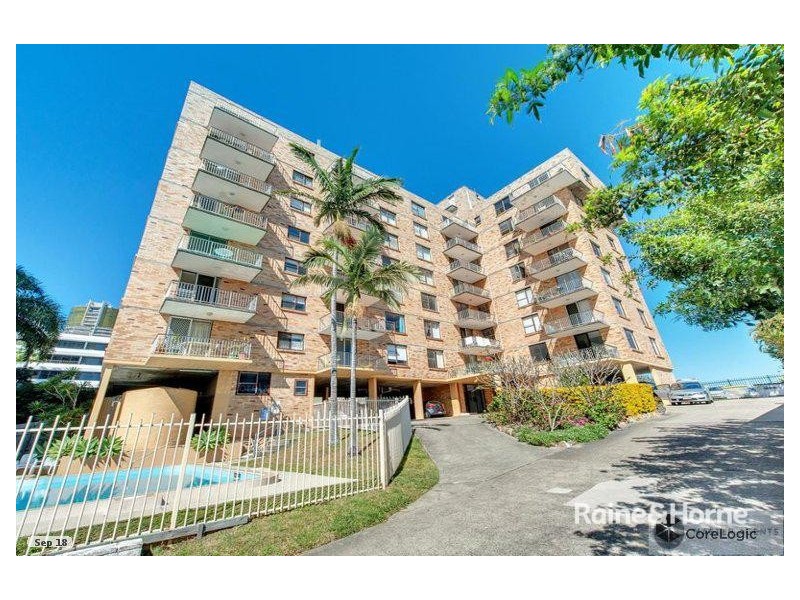 10/72 Marine Parade, Southport QLD 4215