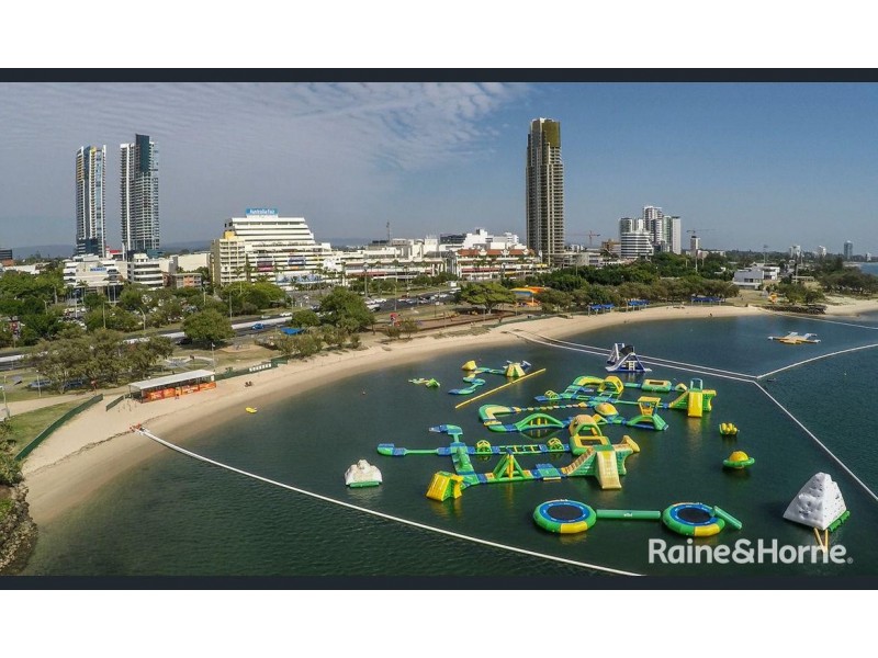 10/72 Marine Parade, Southport QLD 4215