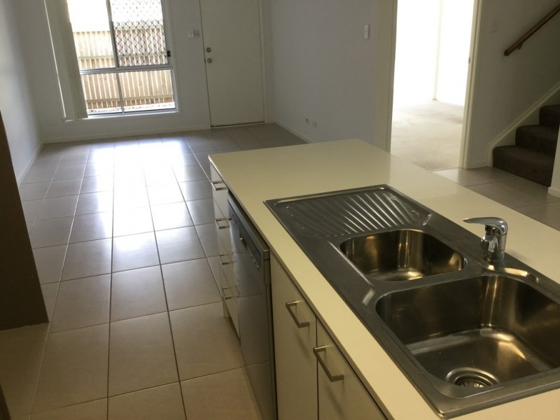 27/75 Gordon Rd, Redland Bay QLD 4165