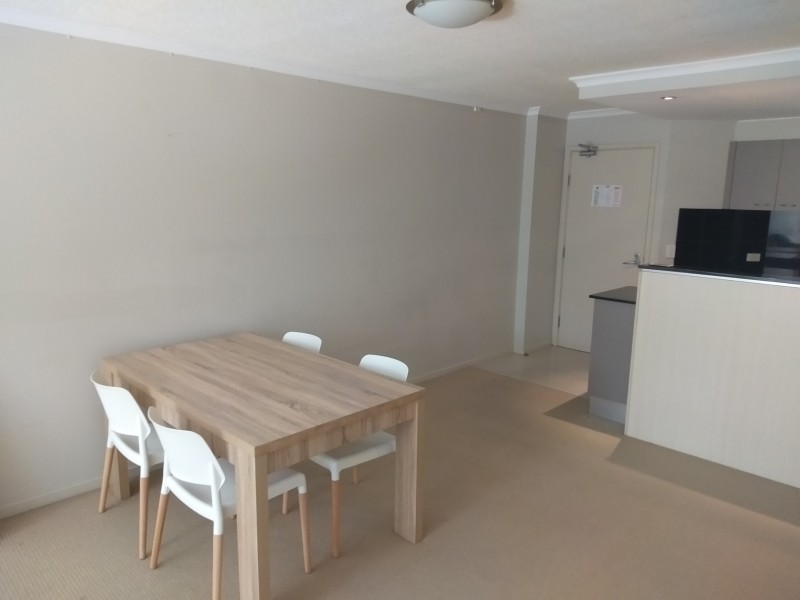 22/21 CYPRESS AVENUE, Surfers Paradise QLD 4217