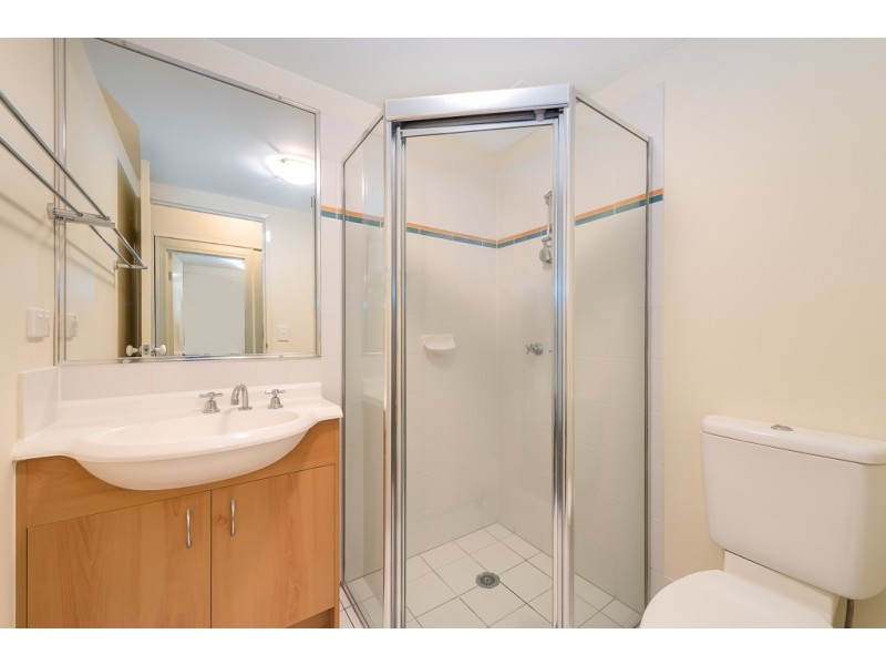 8/4 Mawarra Street, Palm Beach QLD 4221