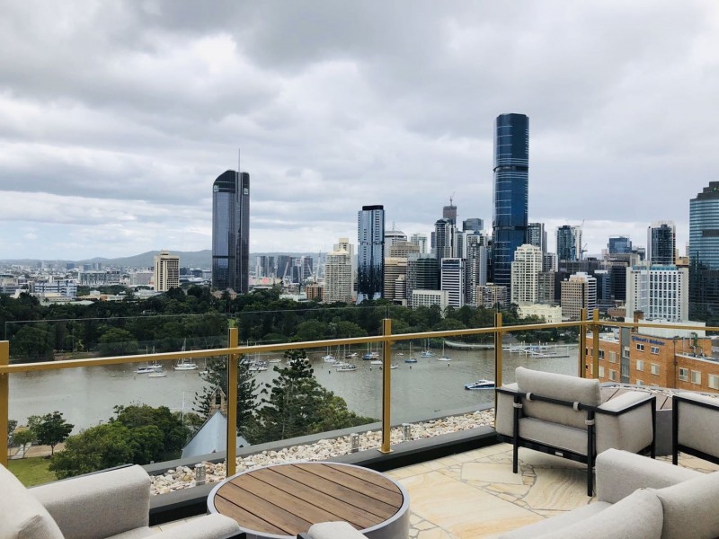 25 Shafston Avenue, Kangaroo Point QLD 4169