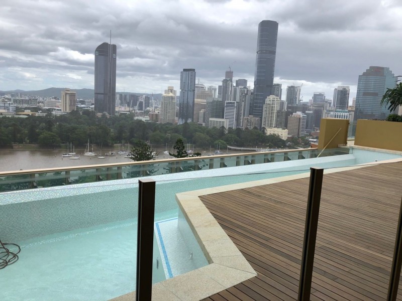 25 Shafston Avenue, Kangaroo Point QLD 4169
