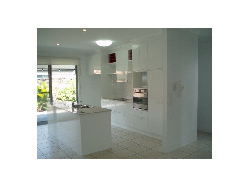 25/181 Lae Drive, Runaway Bay QLD 4216