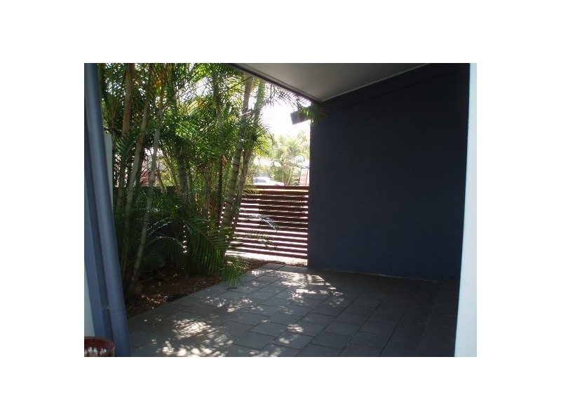 25/181 Lae Drive, Runaway Bay QLD 4216