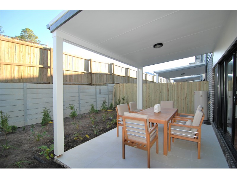 2/702 Trouts Road, Aspley QLD 4034