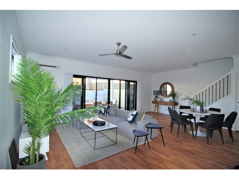 2/702 Trouts Road, Aspley QLD 4034