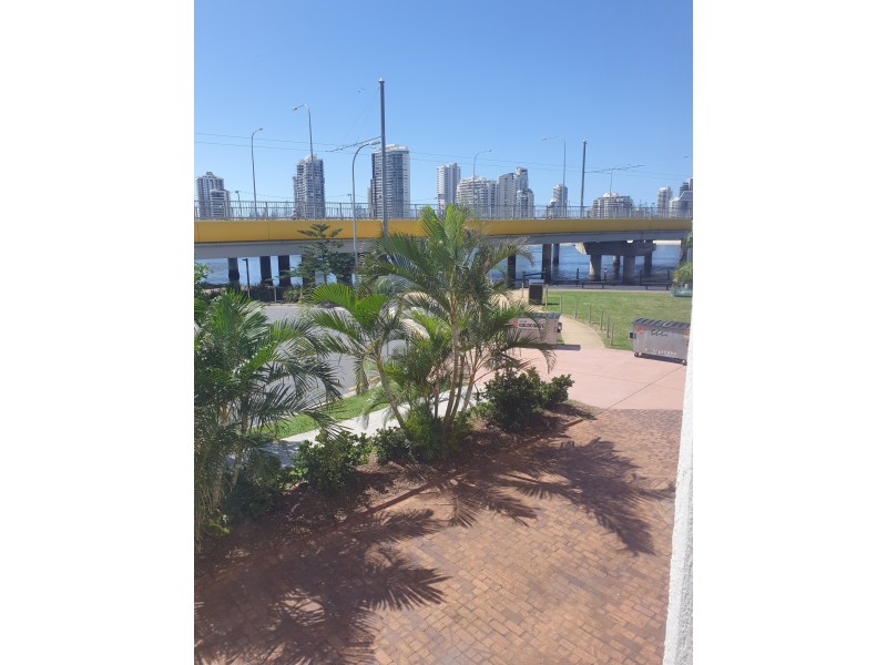105B/2 Barney, Southport QLD 4215