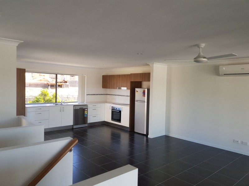 84D The Promenade, Springfield Lakes QLD 4300