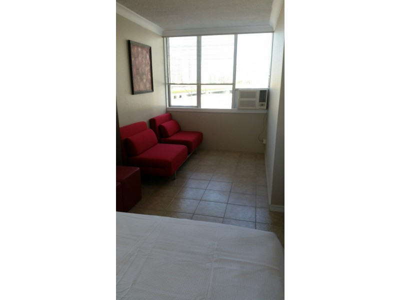 211 / 2 Barney Street, Southport QLD 4215