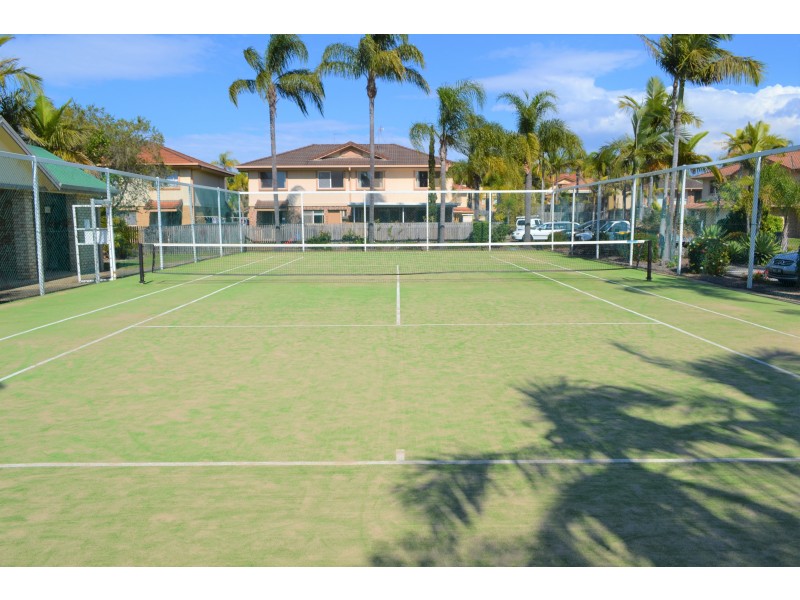 12/21 Usher Av, Labrador QLD 4215