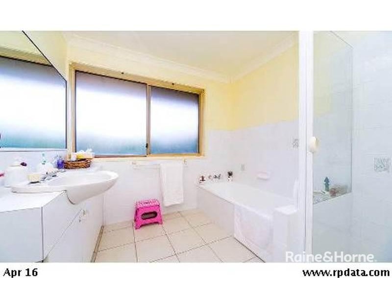 16/469 Pine Ridge Road, Runaway Bay QLD 4216