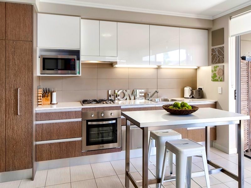 123 Barrack Road, Cannon Hill QLD 4170