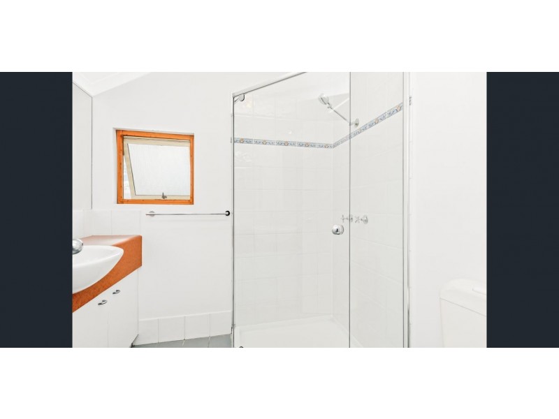 87-89 Scott, Herston QLD 4006