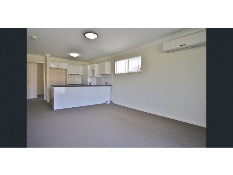 2/19 Mccurley Street, Wynnum West QLD 4178