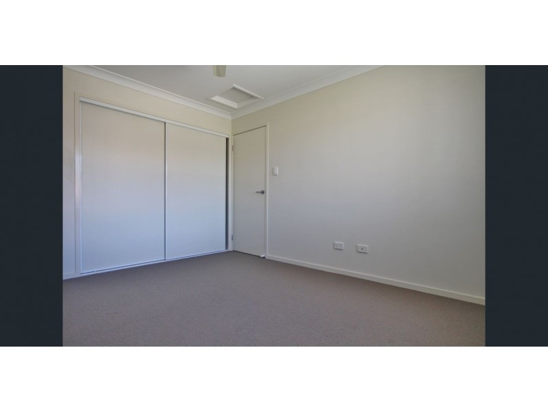 2/19 Mccurley Street, Wynnum West QLD 4178