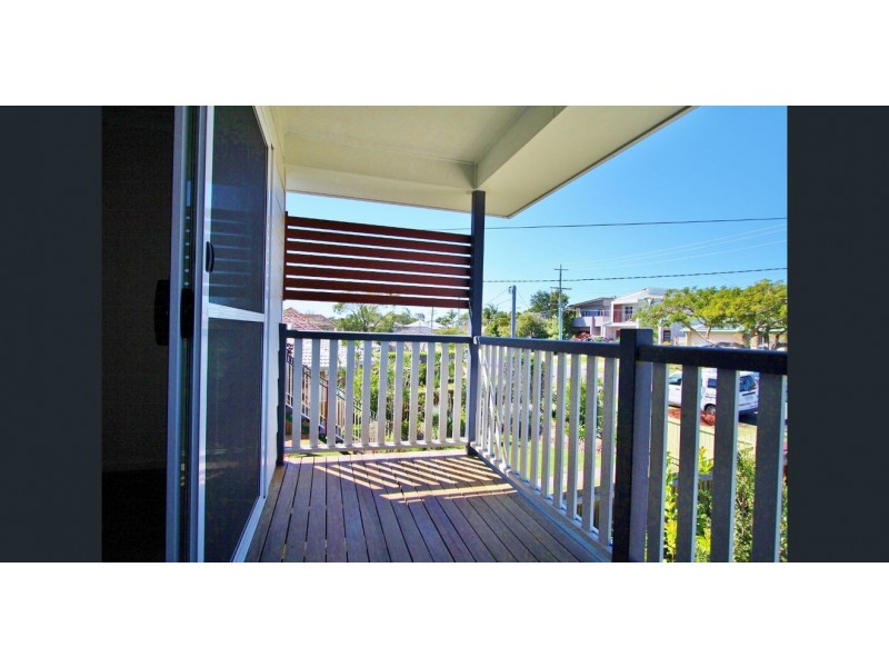2/19 Mccurley Street, Wynnum West QLD 4178