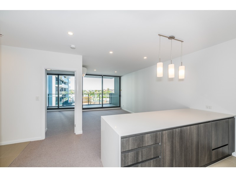 20410/300 Old Cleveland Road, Coorparoo QLD 4151