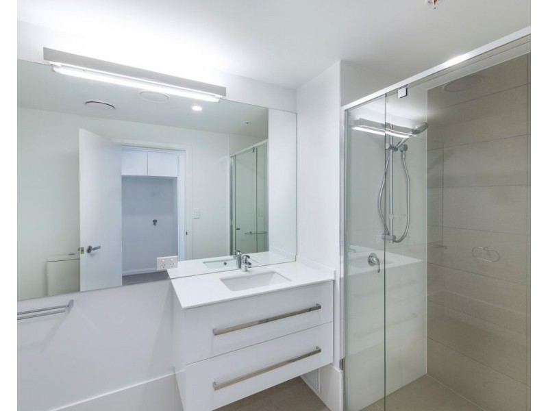 31505A/300 OLD CLEVELAND ROAD, Coorparoo QLD 4151