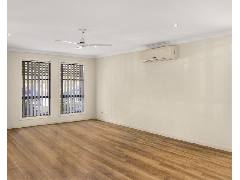 1/10 Holl Lane, Coomera QLD 4209