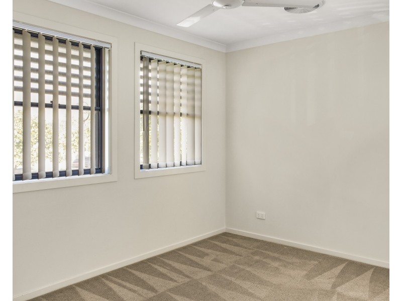 1/10 Holl Lane, Coomera QLD 4209