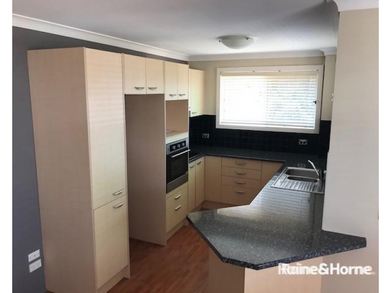 6/24 MADANG CRESCENT, Runaway Bay QLD 4216