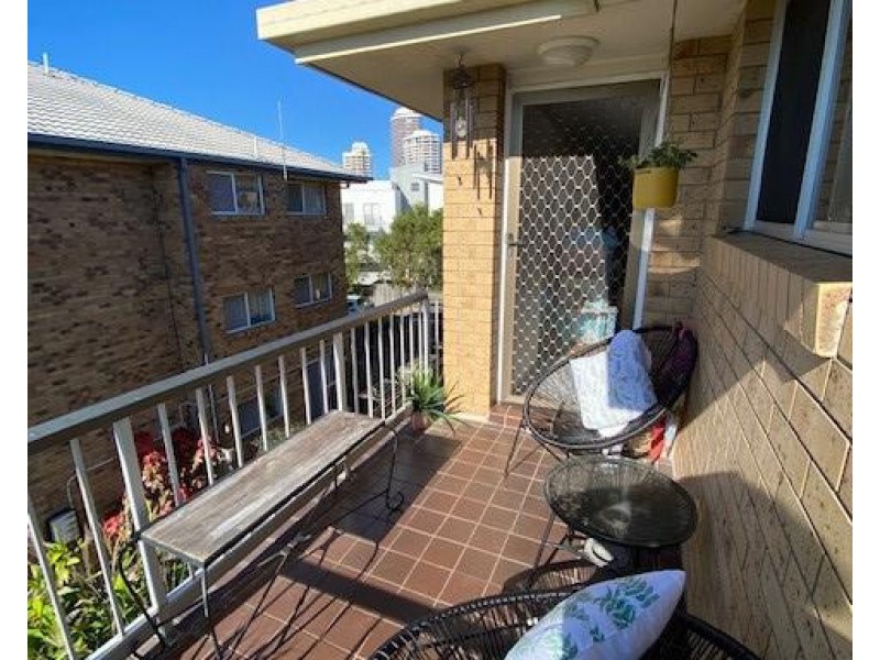 6/24 MADANG CRESCENT, Runaway Bay QLD 4216