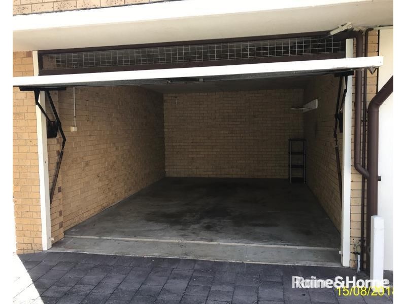 6/24 MADANG CRESCENT, Runaway Bay QLD 4216