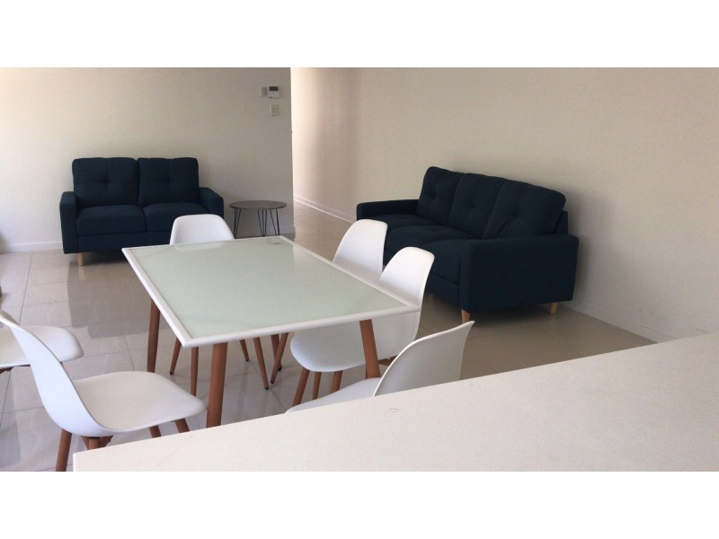 Room 1/196 Mccullough St, Sunnybank QLD 4109