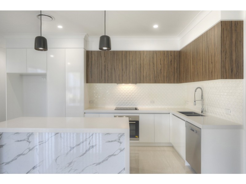 61/27 Sunflower Crescent, Calamvale QLD 4116