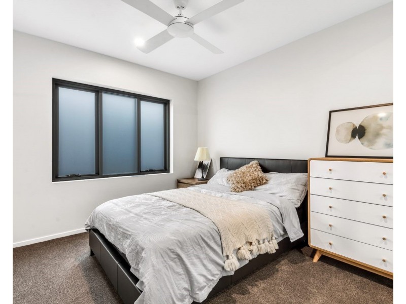 22/33 Sword Street, Woolloongabba QLD 4102