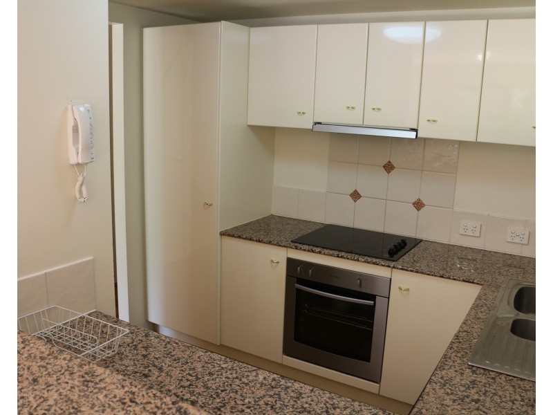 45 Harries Rd, Coorparoo QLD 4151