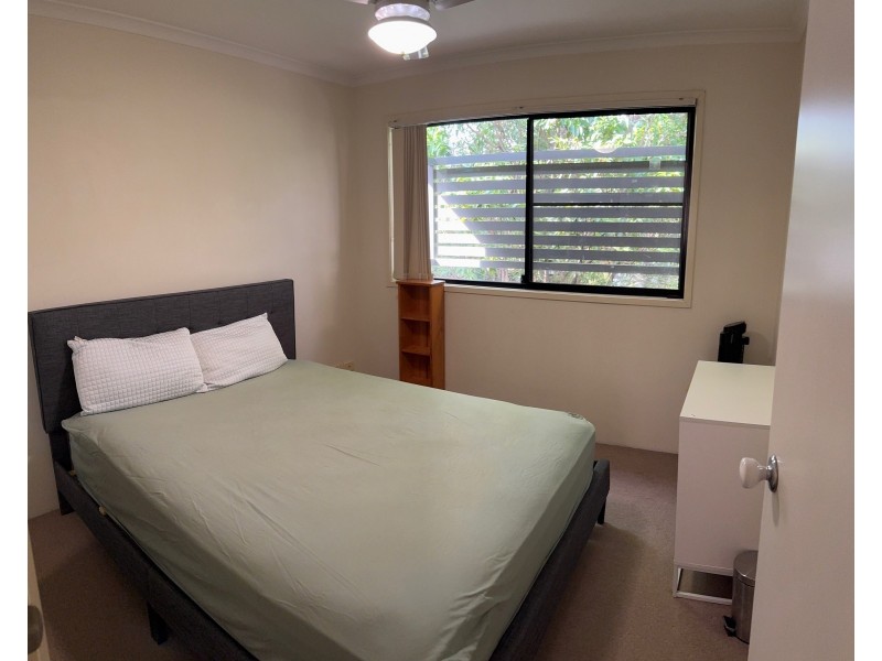 45 Harries Rd, Coorparoo QLD 4151