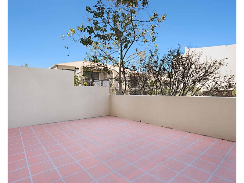 55 Harries Road, Coorparoo QLD 4151