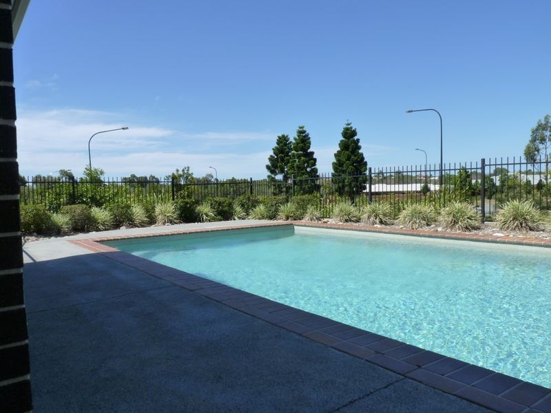 1 Archer Close, North Lakes QLD 4509