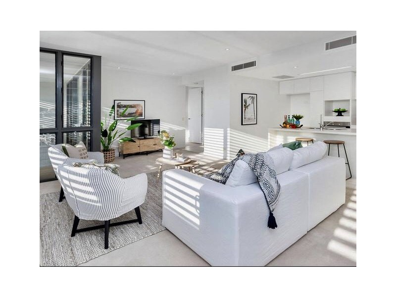 Paradise Point QLD 4216