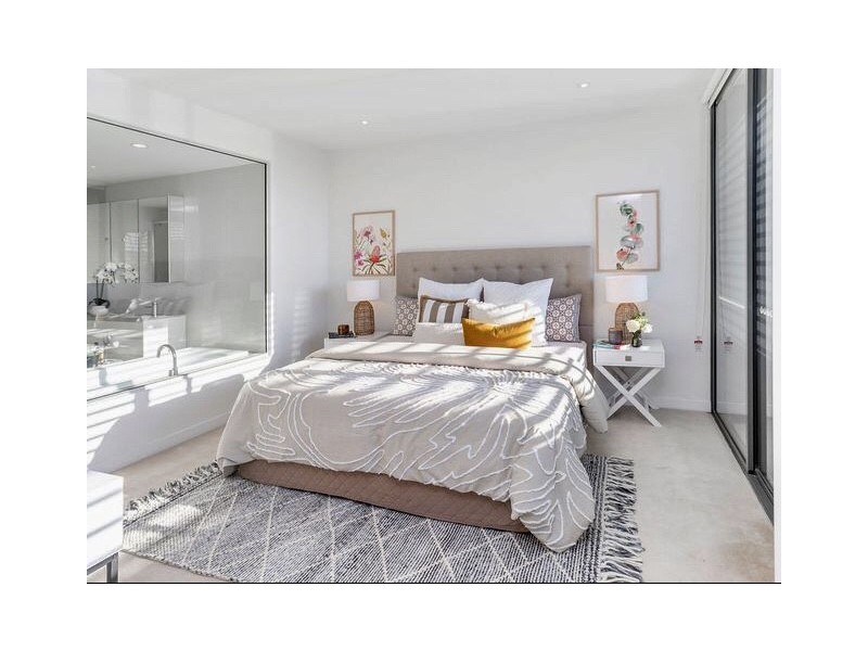 Paradise Point QLD 4216