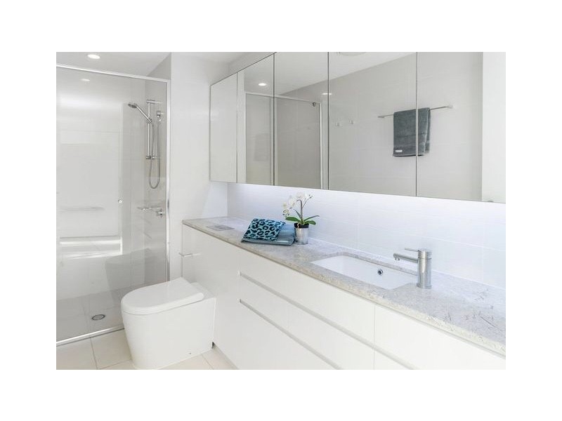 Paradise Point QLD 4216