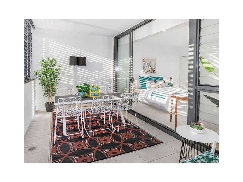 Paradise Point QLD 4216