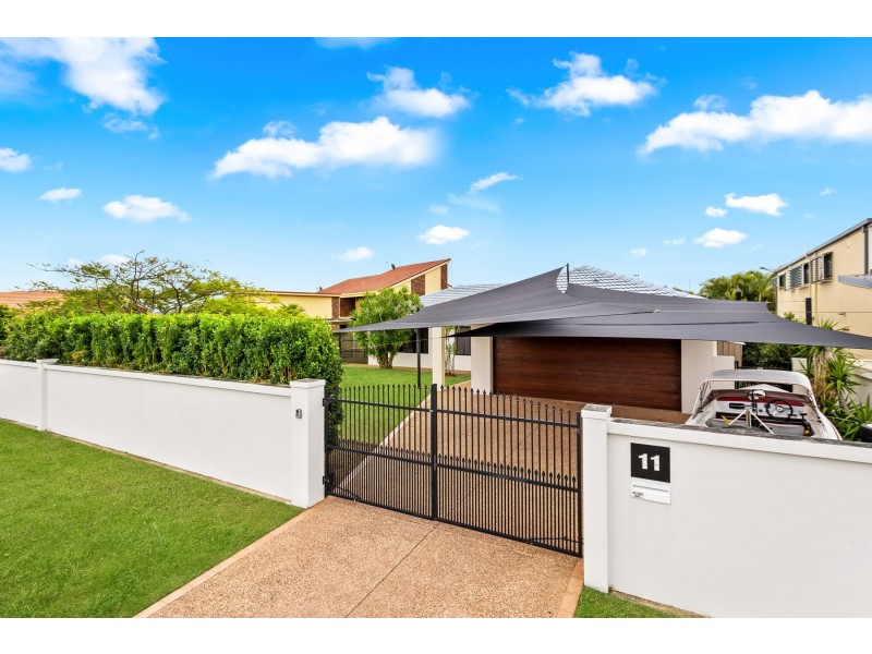 11 Salamau Street, Runaway Bay QLD 4216