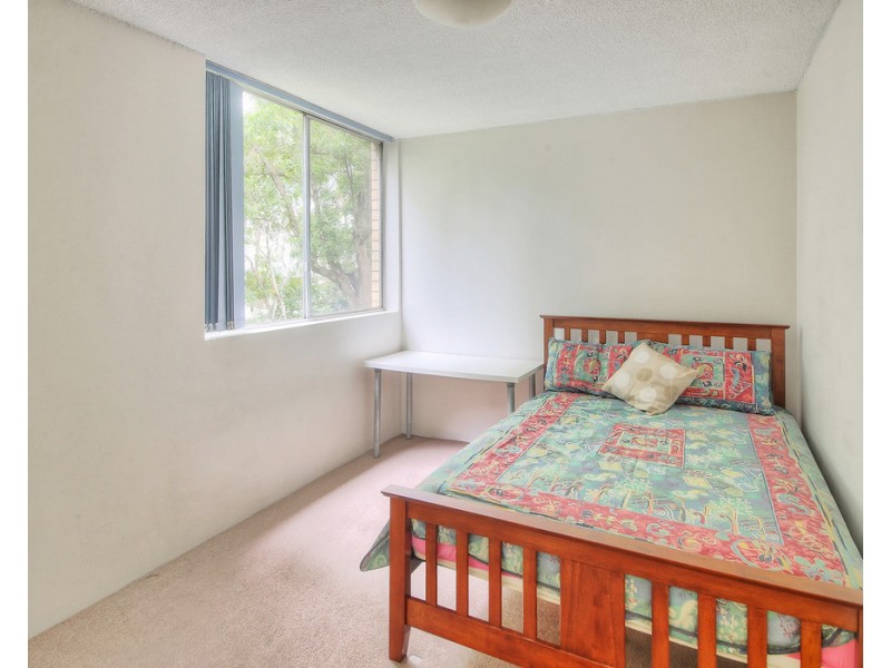 4/19 Durham Street, St Lucia QLD 4067